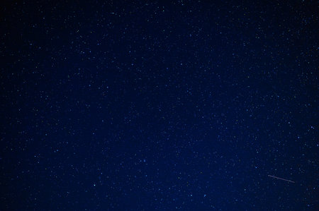 星空。青星学園★チームEYE-Sの事件ノート　19巻セット　おまけつき。暗い夜空の星座の写真素材・画像素材 Image 69457376